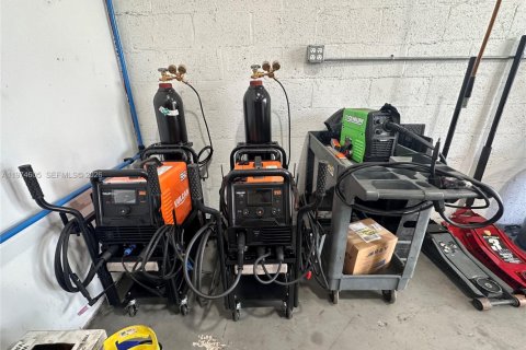 Immobilier commercial à vendre à Hallandale Beach, Floride № 2036030 - photo 19