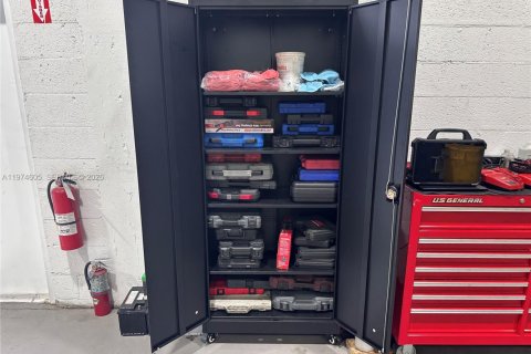 Immobilier commercial à vendre à Hallandale Beach, Floride № 2036030 - photo 9