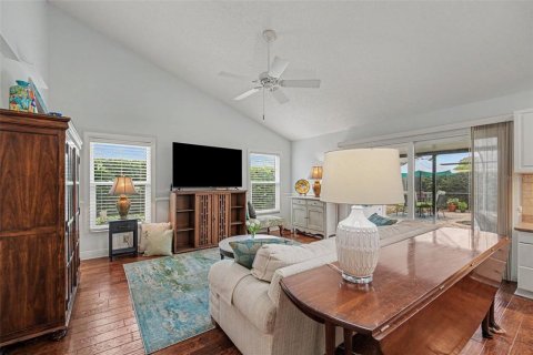 House in Rockledge, Florida 3 bedrooms, 155.98 sq.m. № 2152088 - photo 10