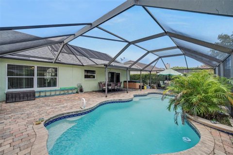 House in Rockledge, Florida 3 bedrooms, 155.98 sq.m. № 2152088 - photo 28
