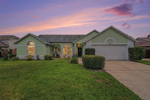 House in Rockledge, Florida 3 bedrooms, 155.98 sq.m. № 2152088