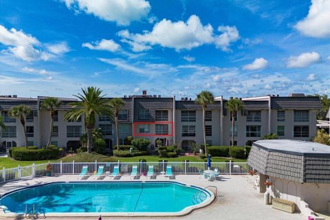 Condo in Seminole, Florida, 1 bedroom  № 2228059 - photo 2