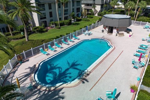 Condo in Seminole, Florida, 1 bedroom  № 2228059 - photo 19