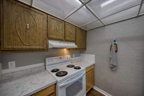 Condo in Seminole, Florida, 1 bedroom  № 2228059 - photo 7