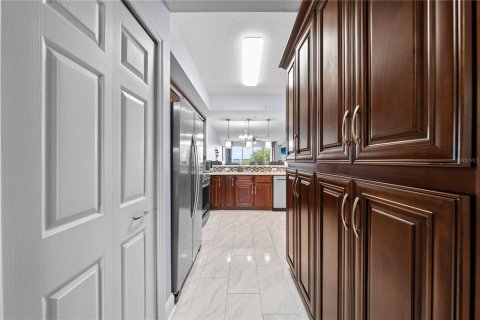Copropriété à vendre à Orlando, Floride: 3 chambres, 168.15 m2 № 2395766 - photo 17