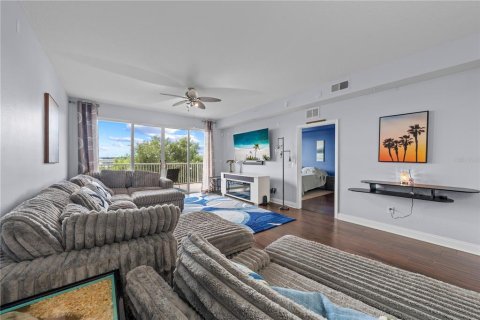 Copropriété à vendre à Orlando, Floride: 3 chambres, 168.15 m2 № 2395766 - photo 28