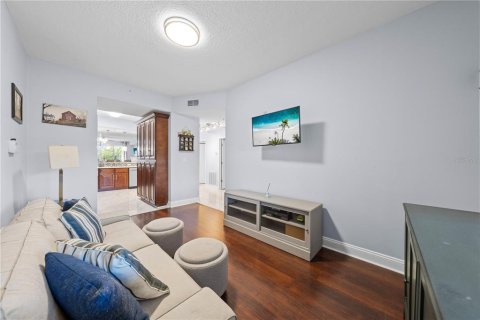 Copropriété à vendre à Orlando, Floride: 3 chambres, 168.15 m2 № 2395766 - photo 16