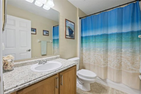 House in Minneola, Florida 3 bedrooms, 108.7 sq.m. № 2200067 - photo 20