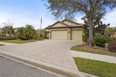 House in Parrish, Florida 4 bedrooms, 297.75 sq.m. № 1557126 - photo 13