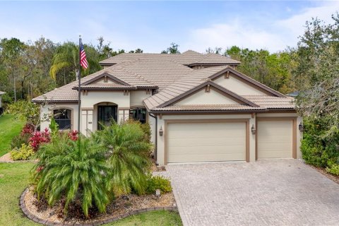 House in Parrish, Florida 4 bedrooms, 297.75 sq.m. № 1557126 - photo 1