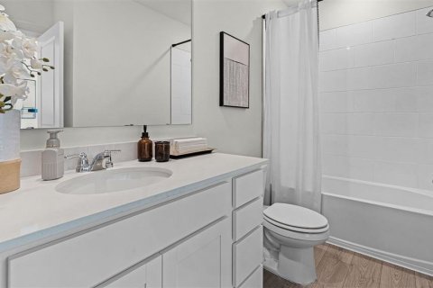 Adosado en venta en Orlando, Florida, 3 dormitorios, 155.43 m2 № 2410266 - foto 4