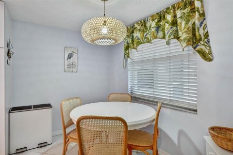 Condominio en venta en Bradenton, Florida, 2 dormitorios, 96.8 m2 № 2211605 - foto 10
