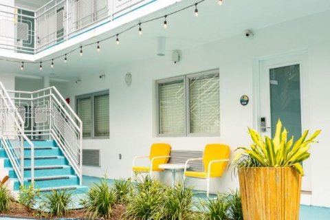 Снять в аренду квартиру в Майами-Бич, Флорида 991.82м2, № 1949390 - фото 3