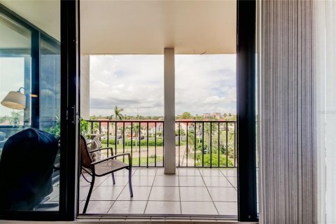 Condo in Saint Petersburg, Florida, 2 bedrooms  № 1831897 - photo 18
