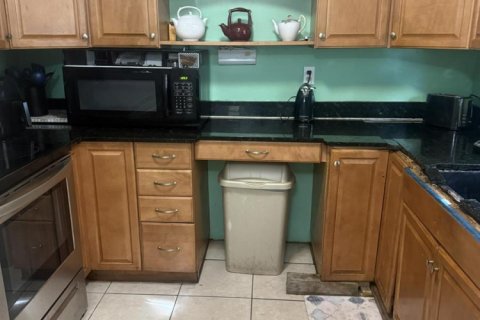 Villa ou maison à vendre à Fort Lauderdale, Floride: 2 chambres, 120.87 m2 № 2189905 - photo 3
