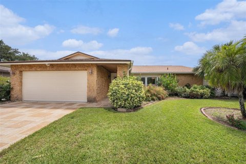 Casa en venta en Tampa, Florida, 3 dormitorios, 162.58 m2 № 1886318 - foto 7