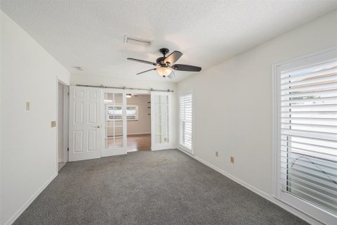 Casa en venta en Tampa, Florida, 3 dormitorios, 162.58 m2 № 1886318 - foto 17