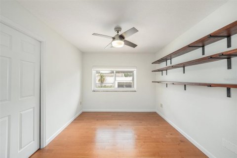 Casa en venta en Tampa, Florida, 3 dormitorios, 162.58 m2 № 1886318 - foto 18