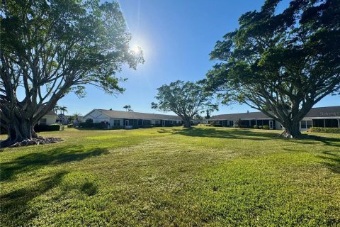 Condo in Fort Myers, Florida, 2 bedrooms  № 1673546 - photo 19