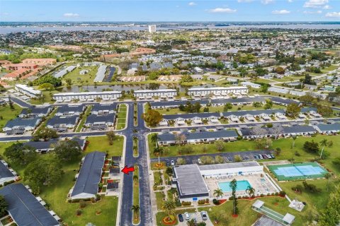 Condo in Fort Myers, Florida, 2 bedrooms  № 1673546 - photo 25
