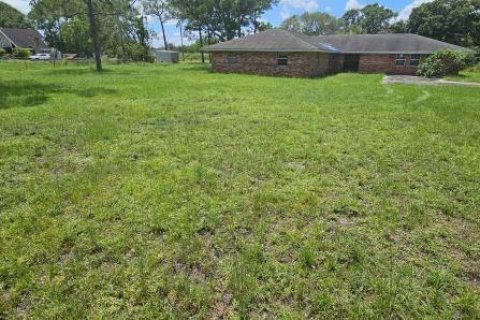 House in St. Lucie, Florida 5 bedrooms, 258.27 sq.m. № 1907988 - photo 2