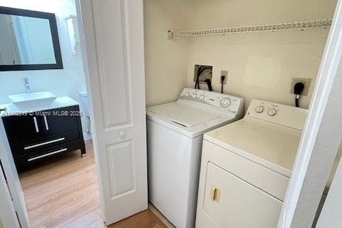 Townhouse in Pembroke Pines, Florida 3 bedrooms, 113.62 sq.m. № 1953747 - photo 8