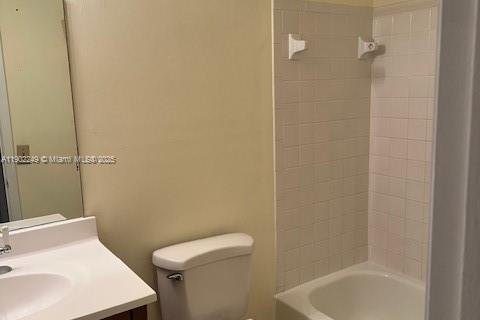 Townhouse in Pembroke Pines, Florida 3 bedrooms, 113.62 sq.m. № 1953747 - photo 19