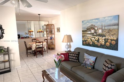 Кондоминиум с 1 спальней в Майами, Флорида № 2049898