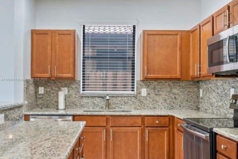 Casa en venta en Homestead, Florida, 4 dormitorios, 226.4 m2 № 1861768 - foto 10