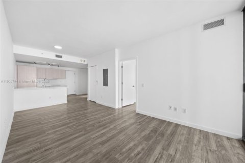 Copropriété à louer à Miami, Floride: 1 chambre, 57.79 m2 № 1963241 - photo 6