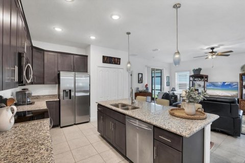 Casa en venta en Port Charlotte, Florida, 3 dormitorios, 158.12 m2 № 1916240 - foto 10