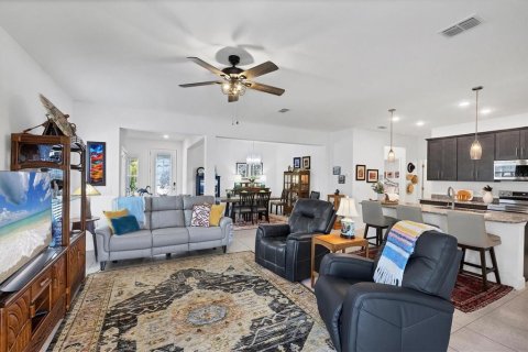 Casa en venta en Port Charlotte, Florida, 3 dormitorios, 158.12 m2 № 1916240 - foto 7