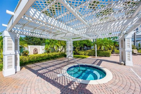 Condo in Winter Garden, Florida, 1 bedroom  № 2379414 - photo 12