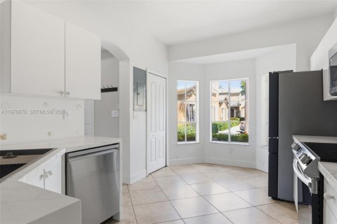 Купить таунхаус в Майами, Флорида 2 спальни, 117.15м2, № 2049531 - фото 8