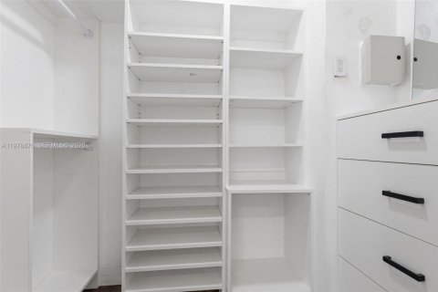 Купить таунхаус в Майами, Флорида 2 спальни, 117.15м2, № 2049531 - фото 22