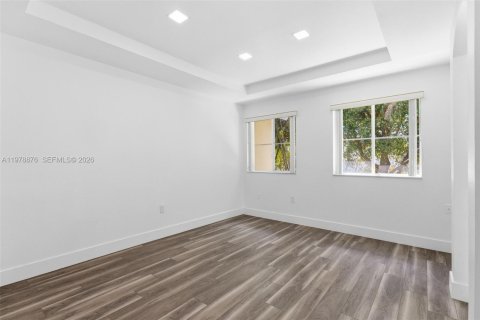 Купить таунхаус в Майами, Флорида 2 спальни, 117.15м2, № 2049531 - фото 18