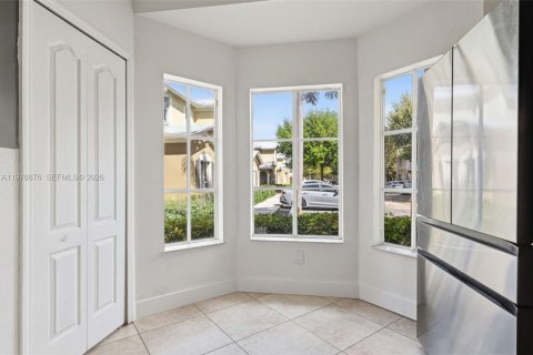 Купить таунхаус в Майами, Флорида 2 спальни, 117.15м2, № 2049531 - фото 6