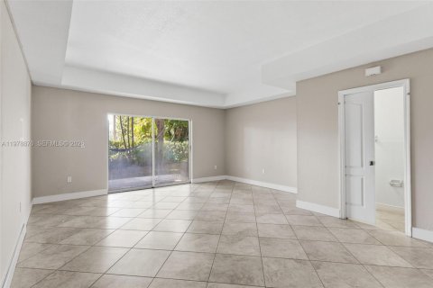 Купить таунхаус в Майами, Флорида 2 спальни, 117.15м2, № 2049531 - фото 11