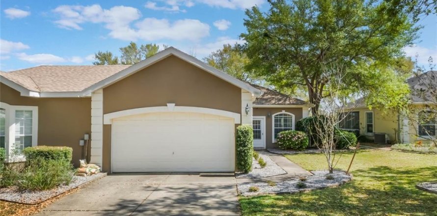 Villa ou maison à Lady Lake, Floride 2 chambres, 142.79 m2 № 1578419