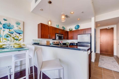 Condominio en alquiler en Orlando, Florida, 3 dormitorios, 136.01 m2 № 1837806 - foto 10
