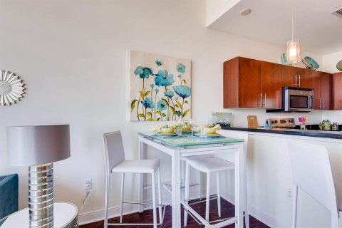 Condominio en alquiler en Orlando, Florida, 3 dormitorios, 136.01 m2 № 1837806 - foto 15