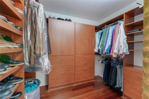 Villa ou maison à vendre à Miramar, Floride: 4 chambres, 316.52 m2 № 1946131 - photo 18