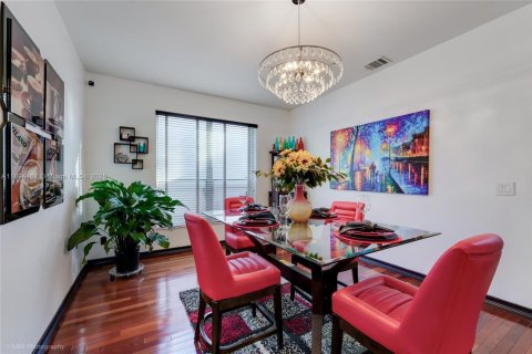 Villa ou maison à vendre à Miramar, Floride: 4 chambres, 316.52 m2 № 1946131 - photo 24