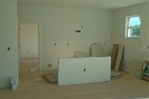 House in Placida, Florida 4 bedrooms, 156.17 sq.m. № 1915991 - photo 2