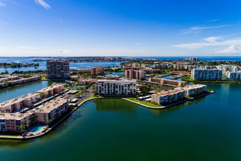 Condominio en venta en South Pasadena, Florida, 2 dormitorios, 124.95 m2 № 1556519 - foto 3