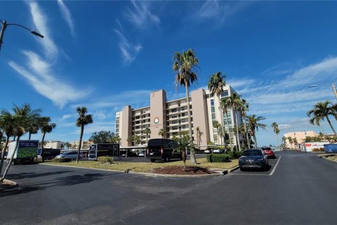 Condominio en venta en South Pasadena, Florida, 2 dormitorios, 124.95 m2 № 1556519 - foto 2