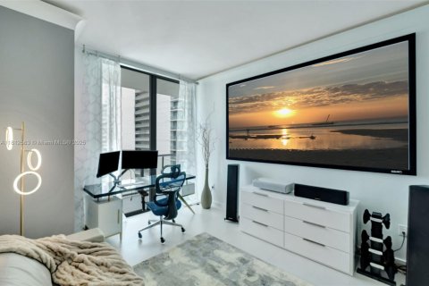 Condominio en venta en Miami, Florida, 3 dormitorios, 186.45 m2 № 1760860 - foto 8