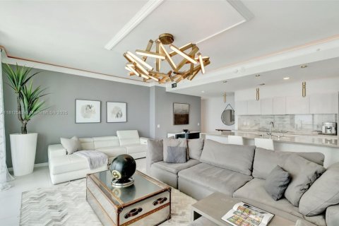 Condominio en venta en Miami, Florida, 3 dormitorios, 186.45 m2 № 1760860 - foto 24