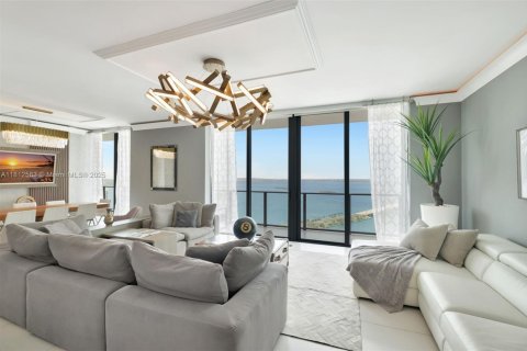 Condominio en venta en Miami, Florida, 3 dormitorios, 186.45 m2 № 1760860 - foto 22