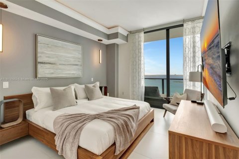 Condominio en venta en Miami, Florida, 3 dormitorios, 186.45 m2 № 1760860 - foto 1
